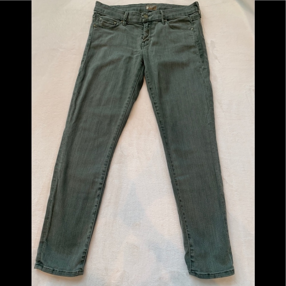 MOTHER Cropped Jeans in Olive